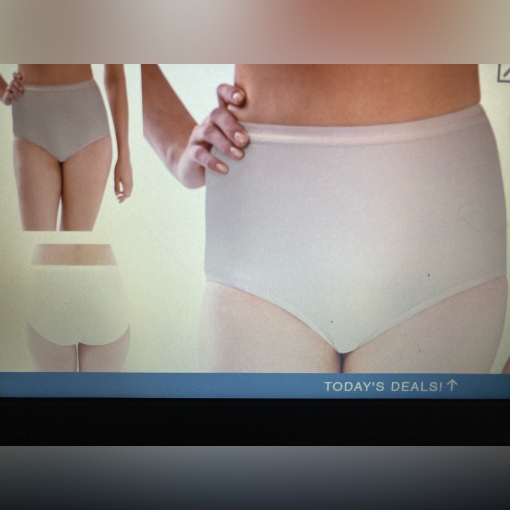 6 pair of Bali Full Cut Fit Stretch Cotton Briefs Size 8